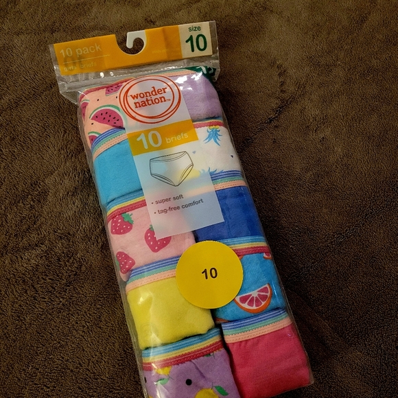 Wonder Nation Girl's Briefs - Picture 8 of 10